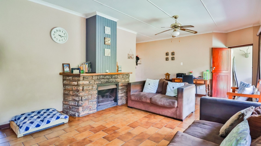 4 Bedroom Property for Sale in Sedgefield Central Western Cape